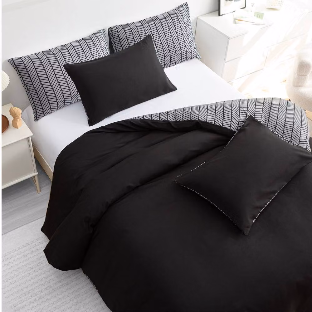 Lazzaro Home Premium Chevron Microfibre Reversible Duvet Cover and Pillowcase Set in Grey, Super King – 5