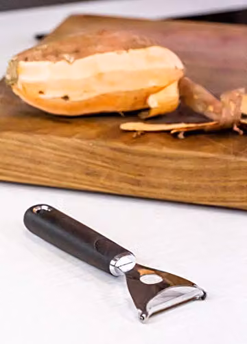 MasterClass Stainless Steel Y Shaped Peeler with Soft Grip Handle in Black – 3