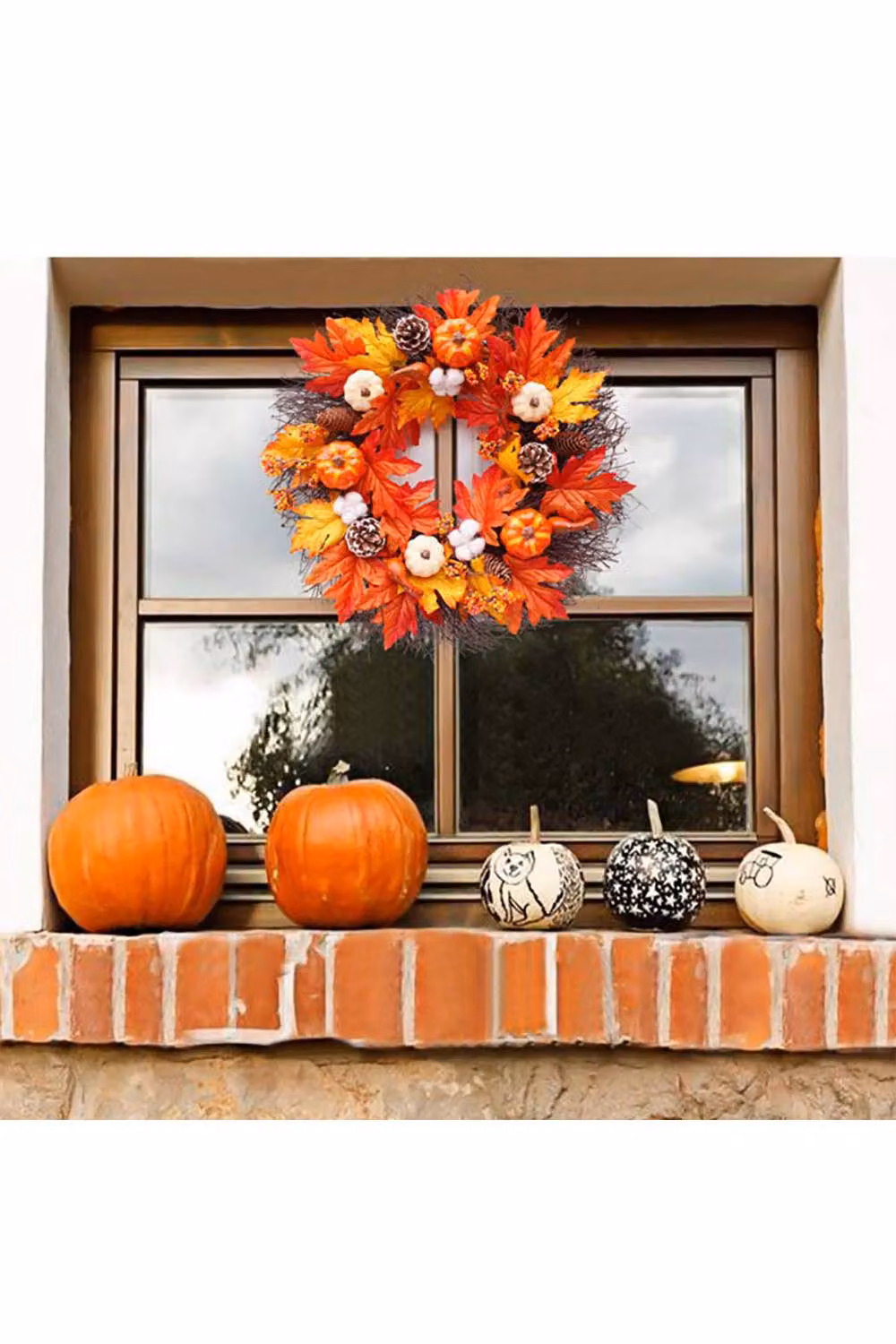 H&O Direct Orange Autumnal Halloween and Thanksgiving Decorative Door Wreath with Maple Leaves and Pumpkins, Diameter: 55 cm – 2