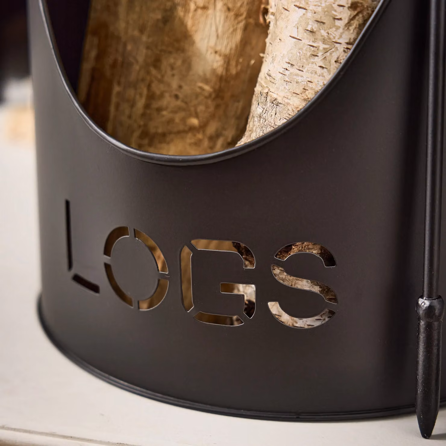 Dibor Country Fireside Log Storage and Kindling Bucket with Poker and Tongs in Black – 3