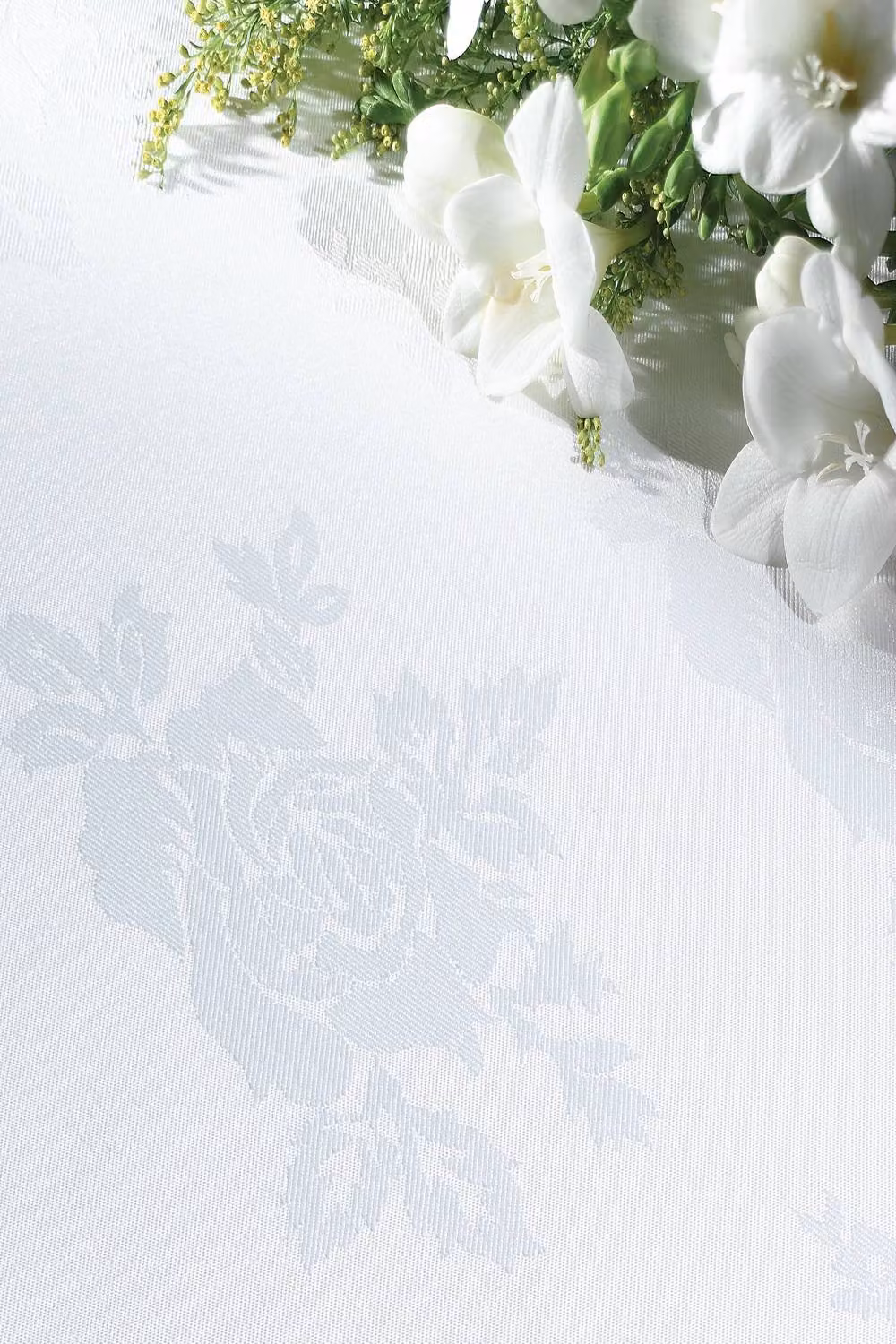 Vision Linens White Polyester Floral Design Napkin, W/D: 41 x 41 cm – 2