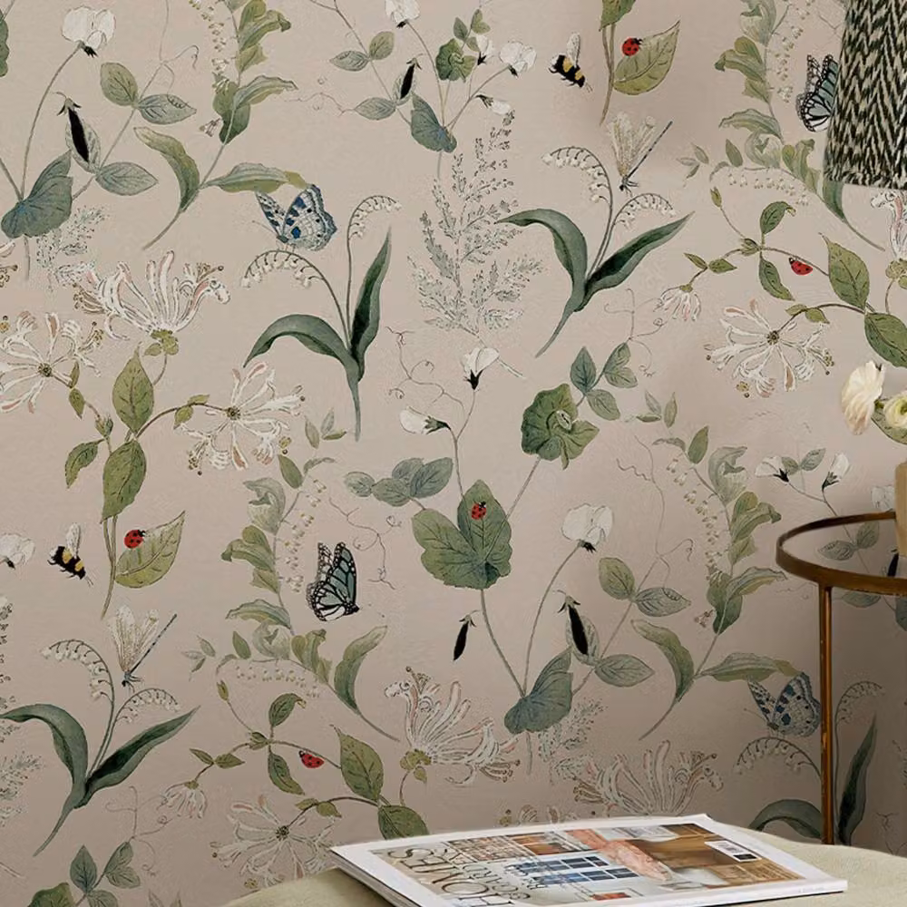 Sophie Allport Wild Floral Rutland Stone Wallpaper in Beige, W: 52 cm, H: 1000 cm – 2