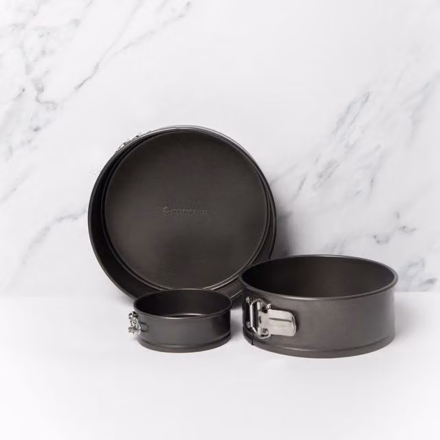 MasterClass 3-Piece Non-Stick Carbon Steel Round Springform Cake Pan Set with Loose Base in Charcoal Grey