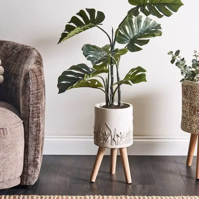 Wyld and Coco Off White Distressed Vintage Magnesium Oxide and Beechwood Plant Pot Planter – 1