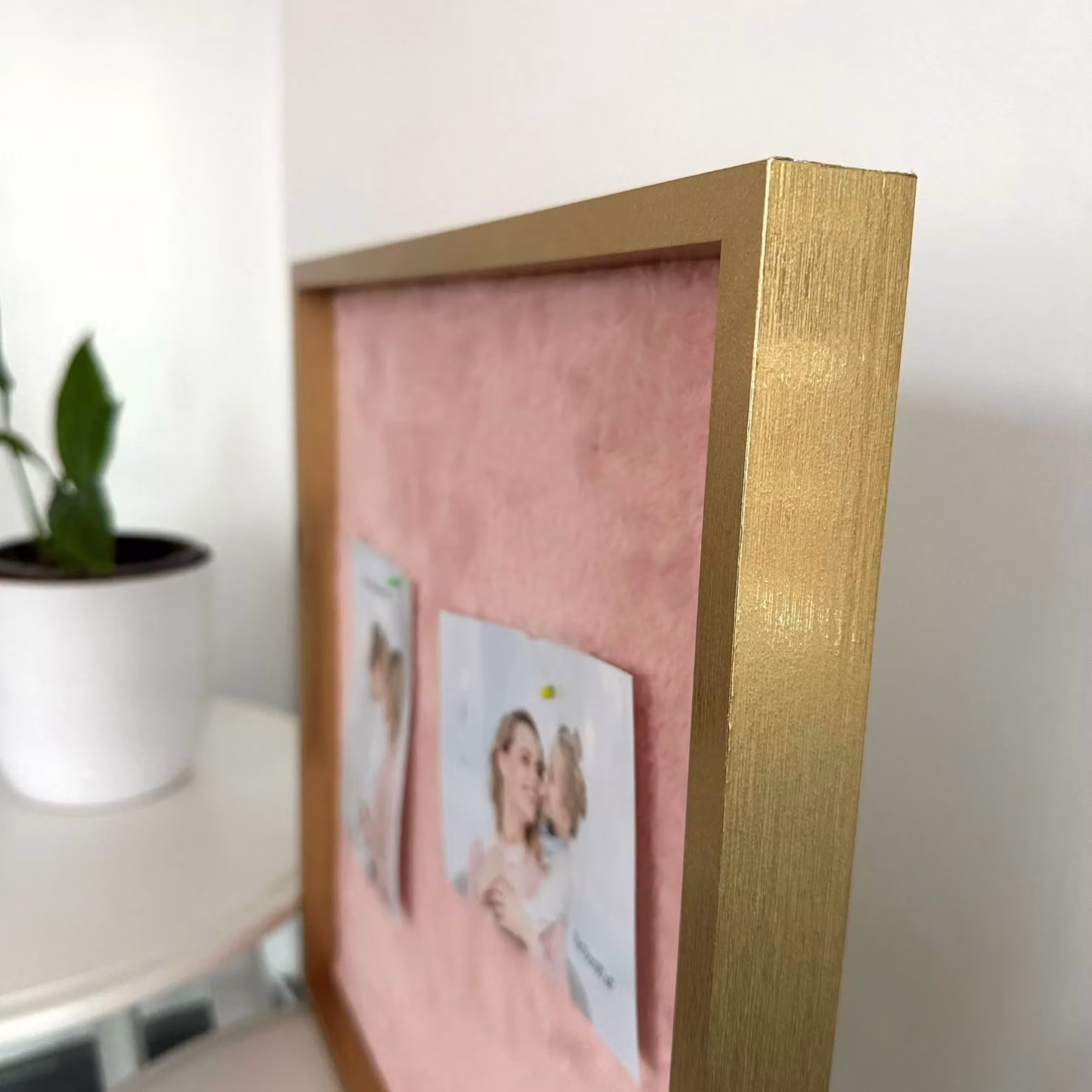 Nielsen Memo Board with Pink Fluffy Fabric Pin Board and Gold Frame – 3