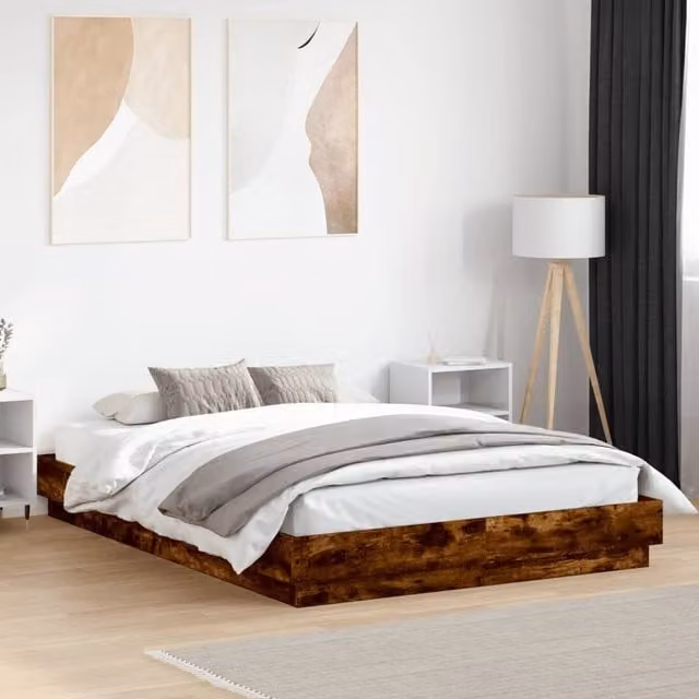 Berkfield Home Modern Bed Frame with LED Under-Bed Lighting and USB Charging Port in Smoked Oak Brown, W: 140 cm, L: 200 cm – 1