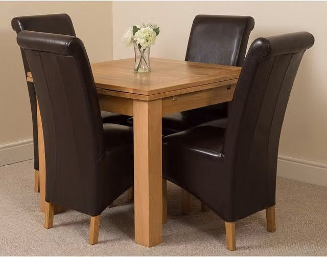 Thats Furniture Richmond Oak Extending Dining Table and 4 Montana Brown Leather Chairs