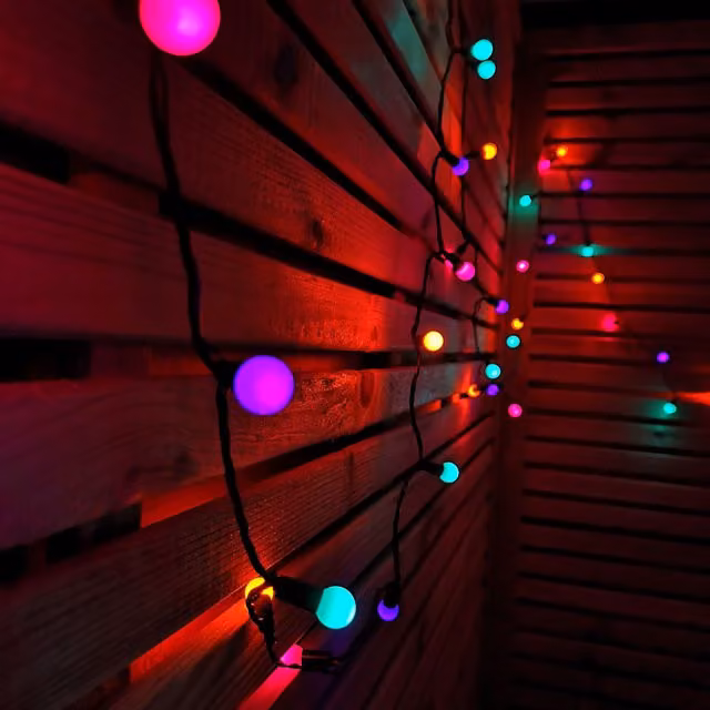 Samuel Alexander 100 LED Pearl Berry Rainbow RGB String Lights with Timer, Multicolour and White