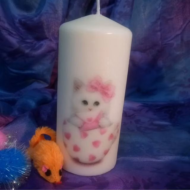 Viki Pillar Candle with Adorable Kittens in White