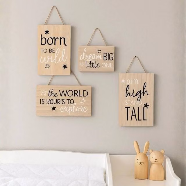 Marco Paul Set of 4 Rustic Wooden Wall Plaques for Kids Nurseries in Beige, W/H: 25 x 15 cm
