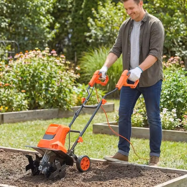 OUTSUNNY 1500W Electric Tiller in Orange with 40cm Working Width and 20cm Tilling Depth – 1