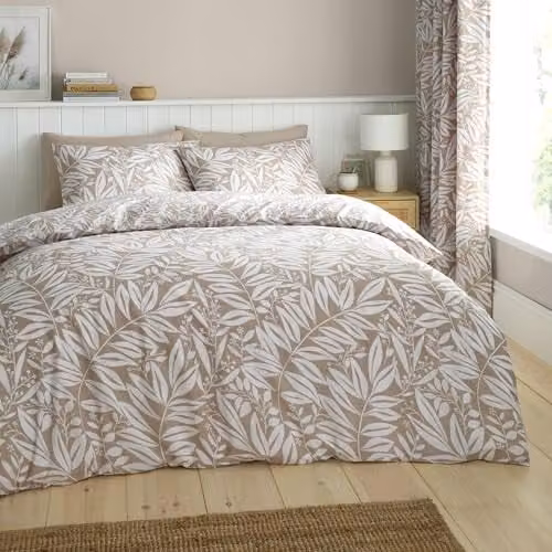 Catherine Lansfield Sorrel Leaf Reversible King Duvet Cover and Pillowcase Set in Natural Beige
