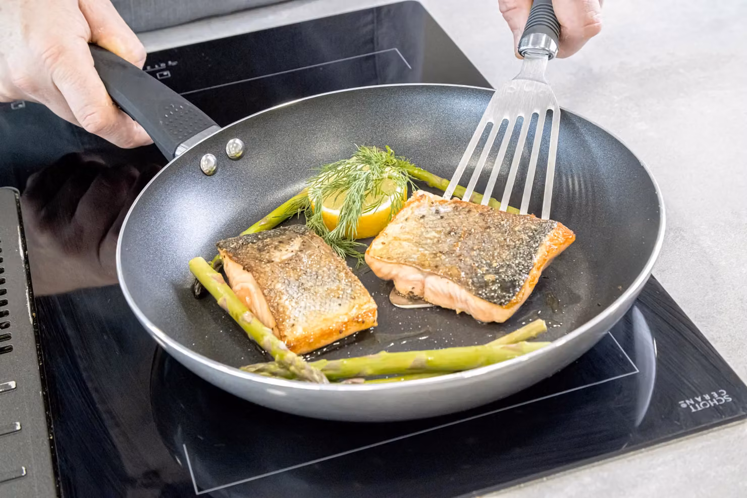 KitchenCraft Non-Stick Ecolution Aluminium Frying Pan, Black or Grey, 28 cm – 3