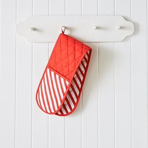 Catherine Lansfield Christmas Candy Cane Cotton Double Oven Glove in White and Red