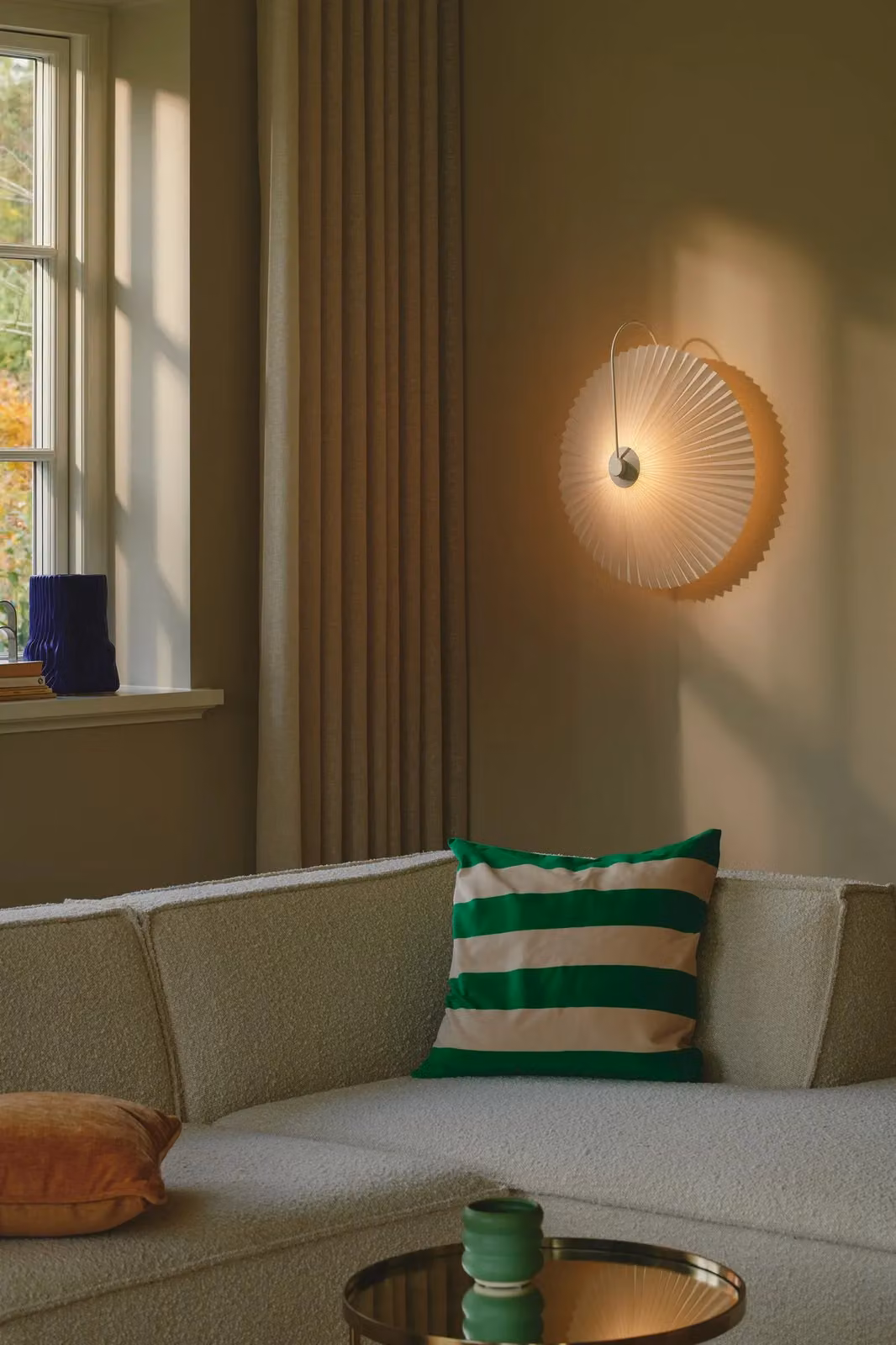 Nordlux Nadia Modern Round Wall Light in White Plastic and Metal with E14 Mains Connection – 2