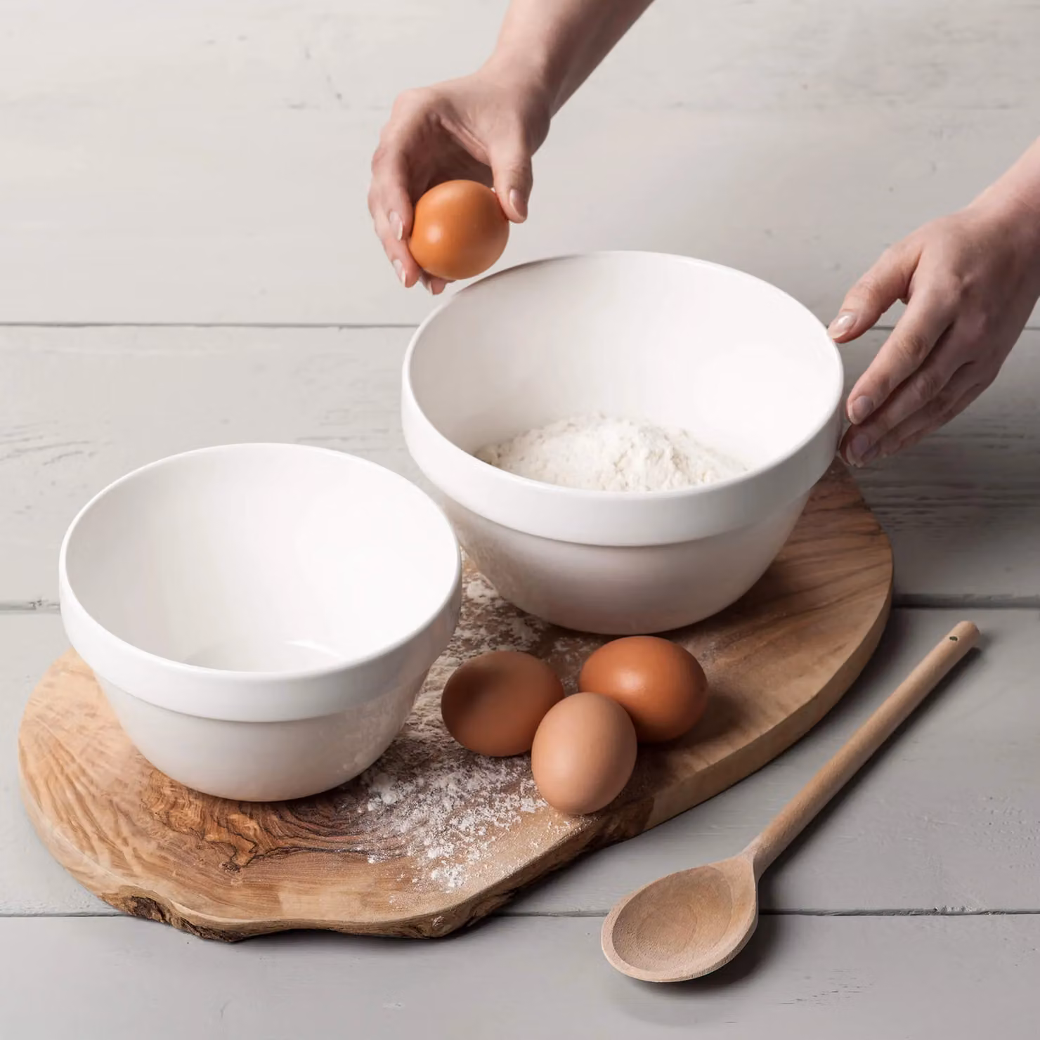 WM Bartleet & Sons Set of 2 White Porcelain Pudding Bowls – 2