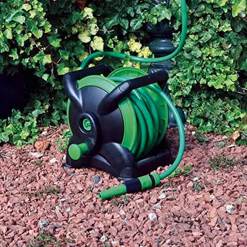 Kingfisher 15m Compact Garden Hose Pipe on Reel with Spray Nozzle in Green and Transparent – 4
