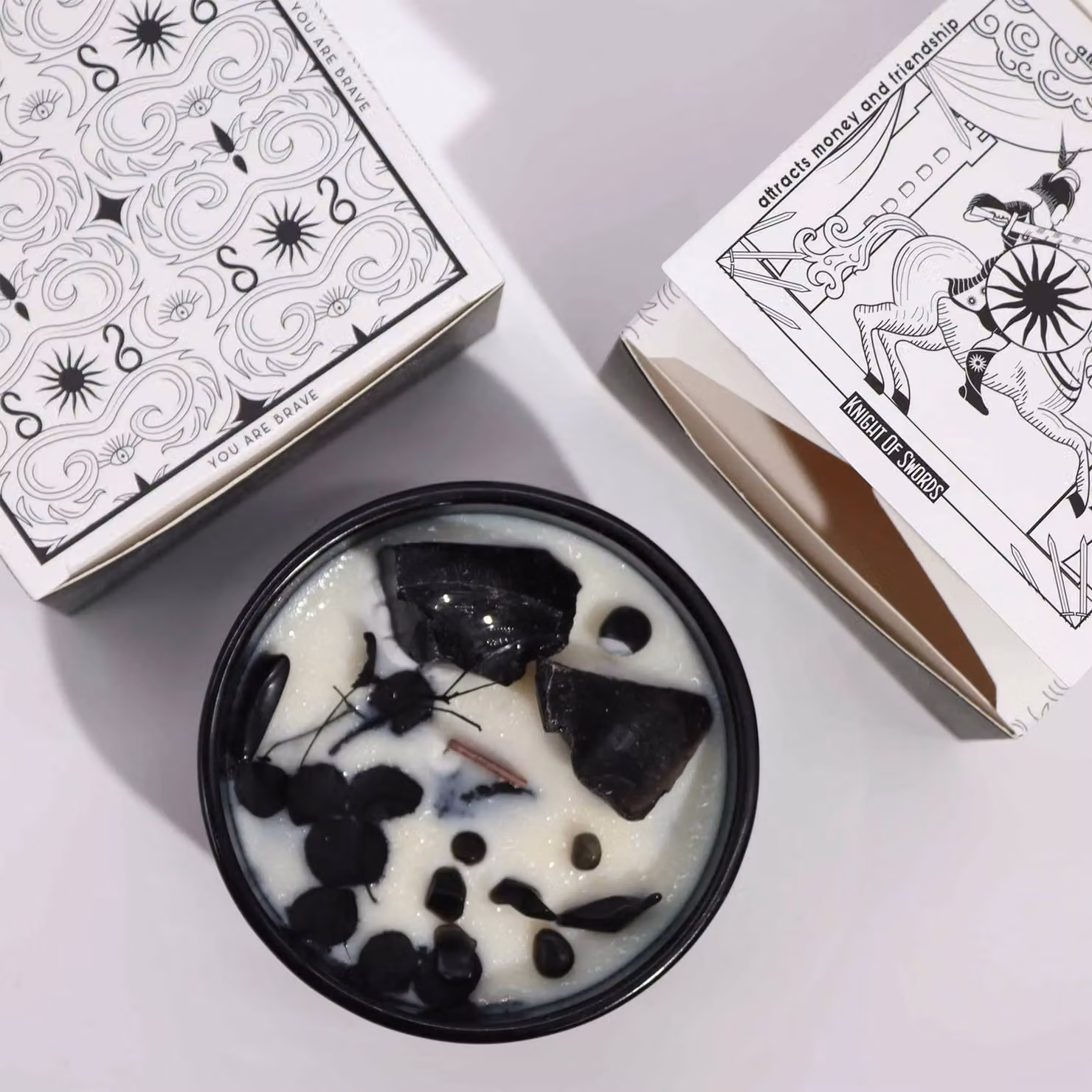Ancient Wisdom Hop Hare Magic Candle with Flowers and Gems The Knight of Swords in Grey and White, W/D/H: 5 x 9 x 9 cm – 6