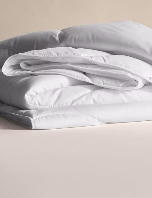 M&S Advanced Allergy Protection 4.5 Tog White Microfibre Summer Duvet