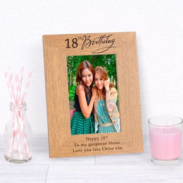 Uniqueful Personalised Happy Birthday Sister Wood Picture Frame, Brown, W/H: 17.8 x 12.7 cm