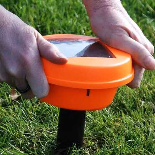 The Big Cheese Hi-Vis Mega-Sonic Solar Mole Repeller Spike, Orange – 2
