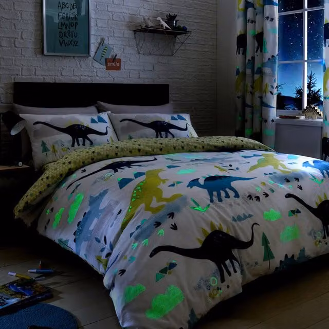 Bedlam Dino Jurassic Glow in the Dark Reversible Kids Duvet Cover Set, Multicolour, W: 140 cm, L: 200 cm