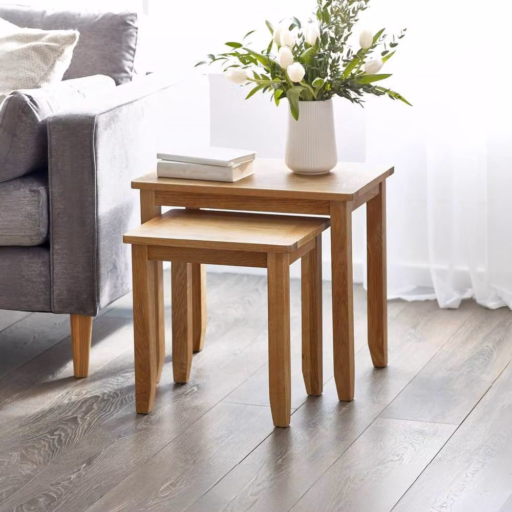 Cheshire Kinloch Nest of 2 Tables in Light Oak – 2