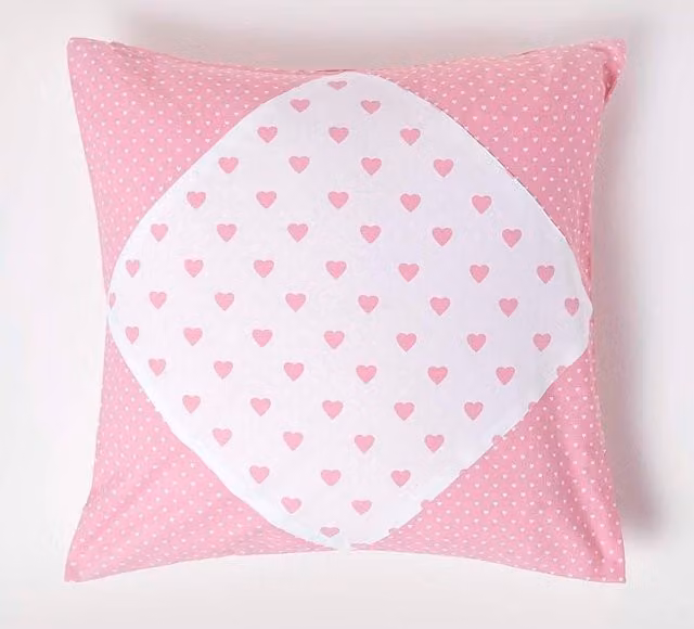 Homescapes Cotton Hearts and Polka Dots Cushion Cover in Pink and White, W/D/H: 45 x 45 x 45 cm – 1