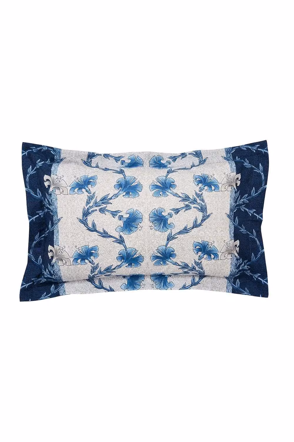 V & A Scrolling Carnation Cotton Percale Duvet Cover and Pillowcase Set in Blue and White, W: 140 cm, L: 200 cm – 3