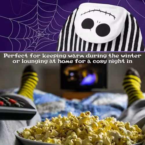 Disney The Nightmare Before Christmas Hooded Fleece Blanket in Black and White, W/D/H: 150 x 120 cm – 4