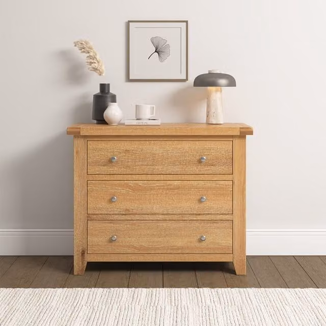 Seconique Classic Oak 3 Drawer Chest in Brown