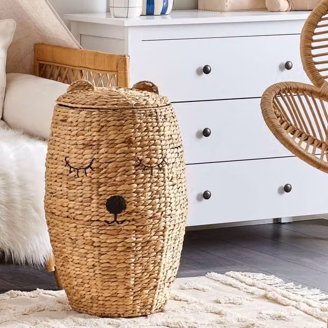 Wyld and Coco Wicker Bear Toy Hamper in Beige and Sand with Natural Water Hyacinth Lid – 1