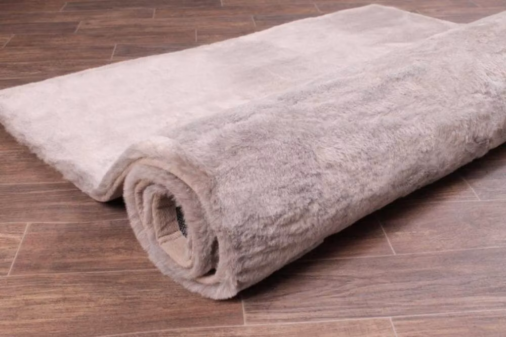 DS Living Dovilla Plush Plain Mink Faux Fur Rug in Beige, W: 80 cm x L: 150 cm – 2