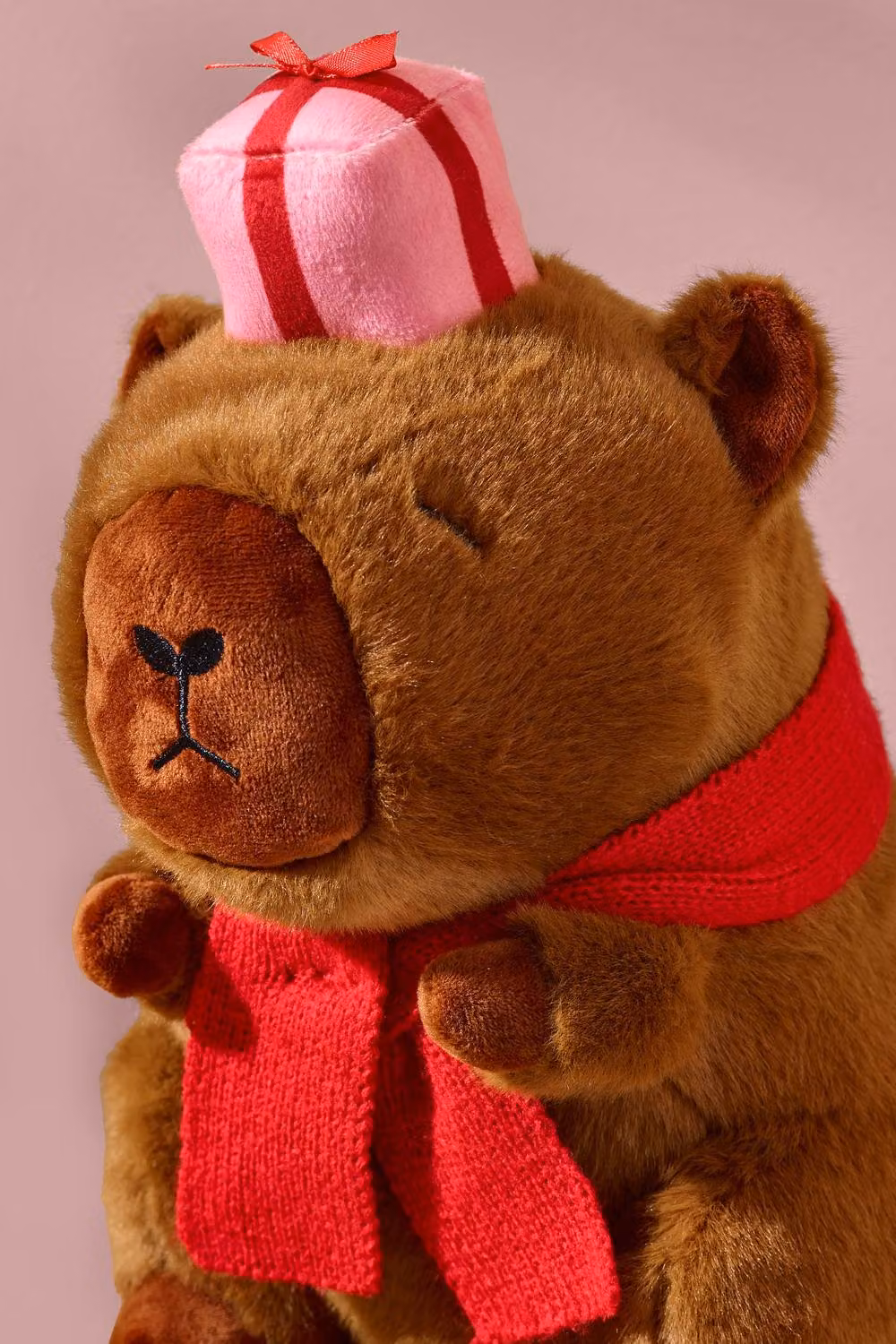 Catherine Lansfield Christmas Capybara 3D Shaped Cushion in Brown – 2