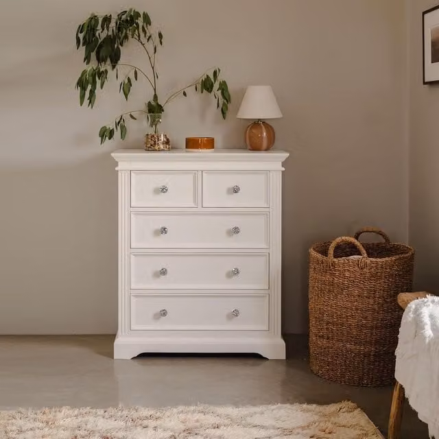 Gainsborough 2 over 3 Chest of Drawers in White with Diamond Shape Crystal Handles, H 90 cm x W 105 cm x D 42.5 cm
