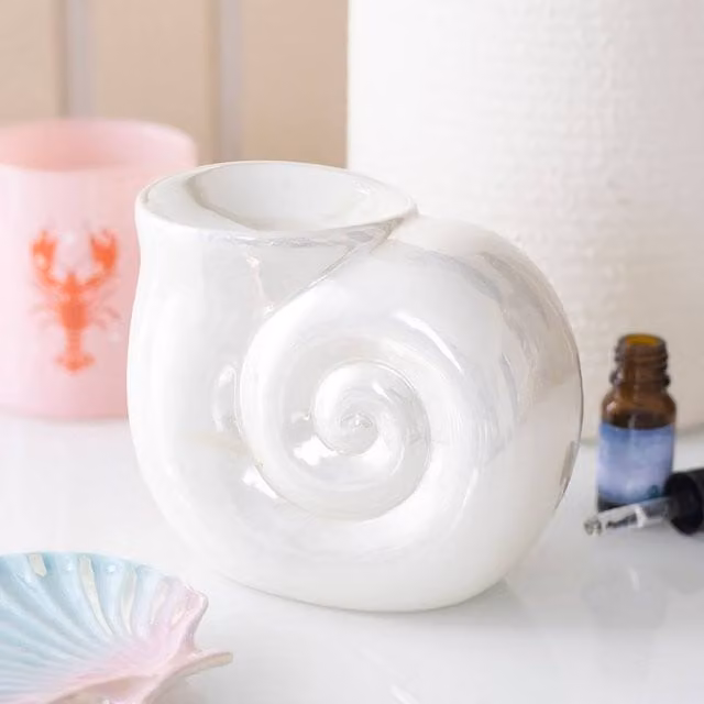 Uniqueful Pearlescent Spiral Shell Ceramic Oil Burner in White