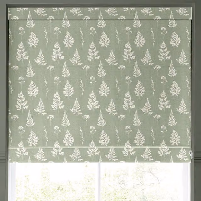 Emily Bond Tynesfield Made to Measure Blackout Roman Blind in Green Floral Design