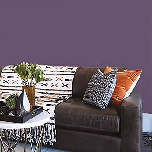 Johnstone's Matt Wall and Ceiling Paint in Purple, 2.5 l – 3