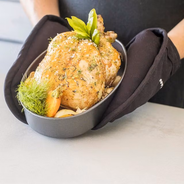 MasterClass Deluxe Professional Double Oven Glove in Black