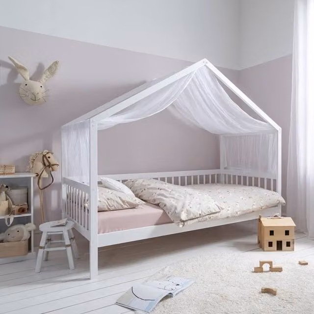 Nöa and Nani Lottie Treehouse Single Day Bed in White Solid Pine Wood