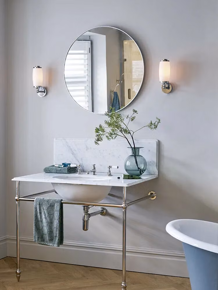 Loops IP44 Polished Chrome Wall Light with Transparent Glass Shade and LED G9 Bulb Included – 3