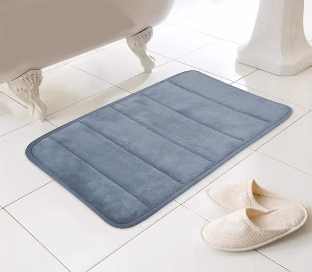 HomeSpace Direct Striped Memory Foam Bath Mat in Blue, W/D/H: 43 x 61 x 2.54 cm – 1