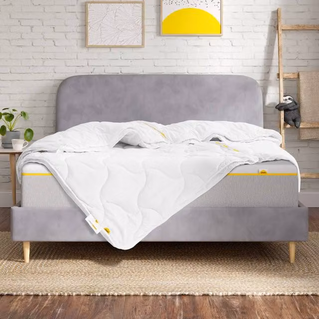 Eve The Wunderflex Multi-Way Four Season Microfibre Duvet in White, Single – 1