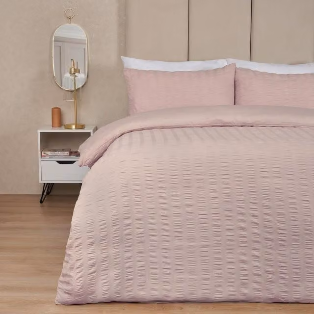 OHS Seersucker Duvet Set and Pillowcase in Beige or Pink, Breathable Cotton and Polyester Blend