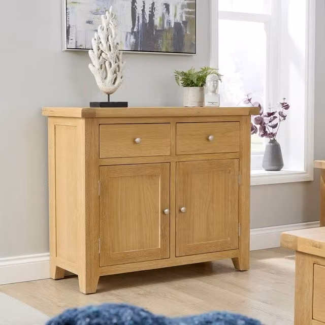 Home Source Melbourne Solid Wood Sideboard with 2 Doors and 2 Drawers in Light Oak