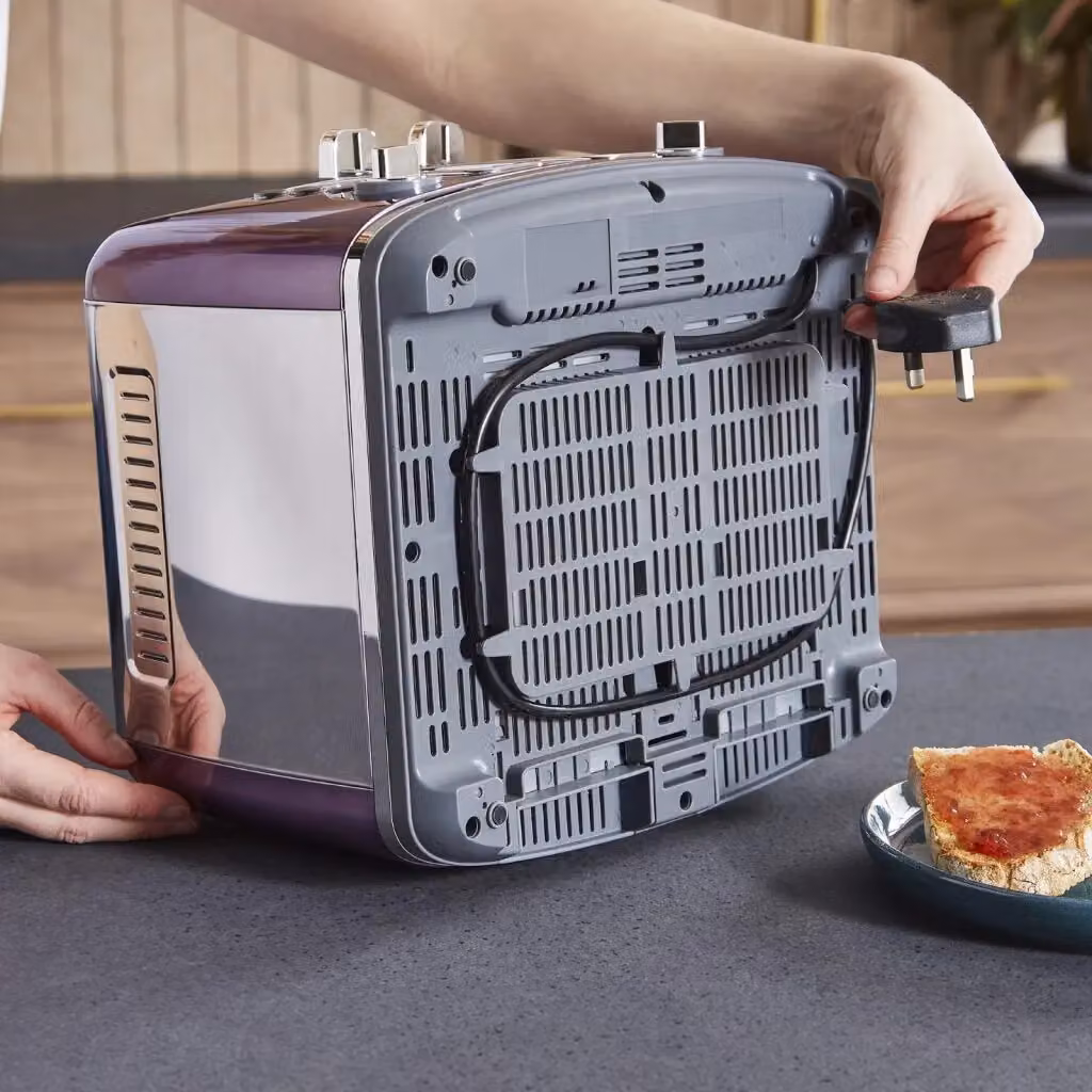 Morphy Richards Accents 4 Slice Toaster in Metallic Purple – 4
