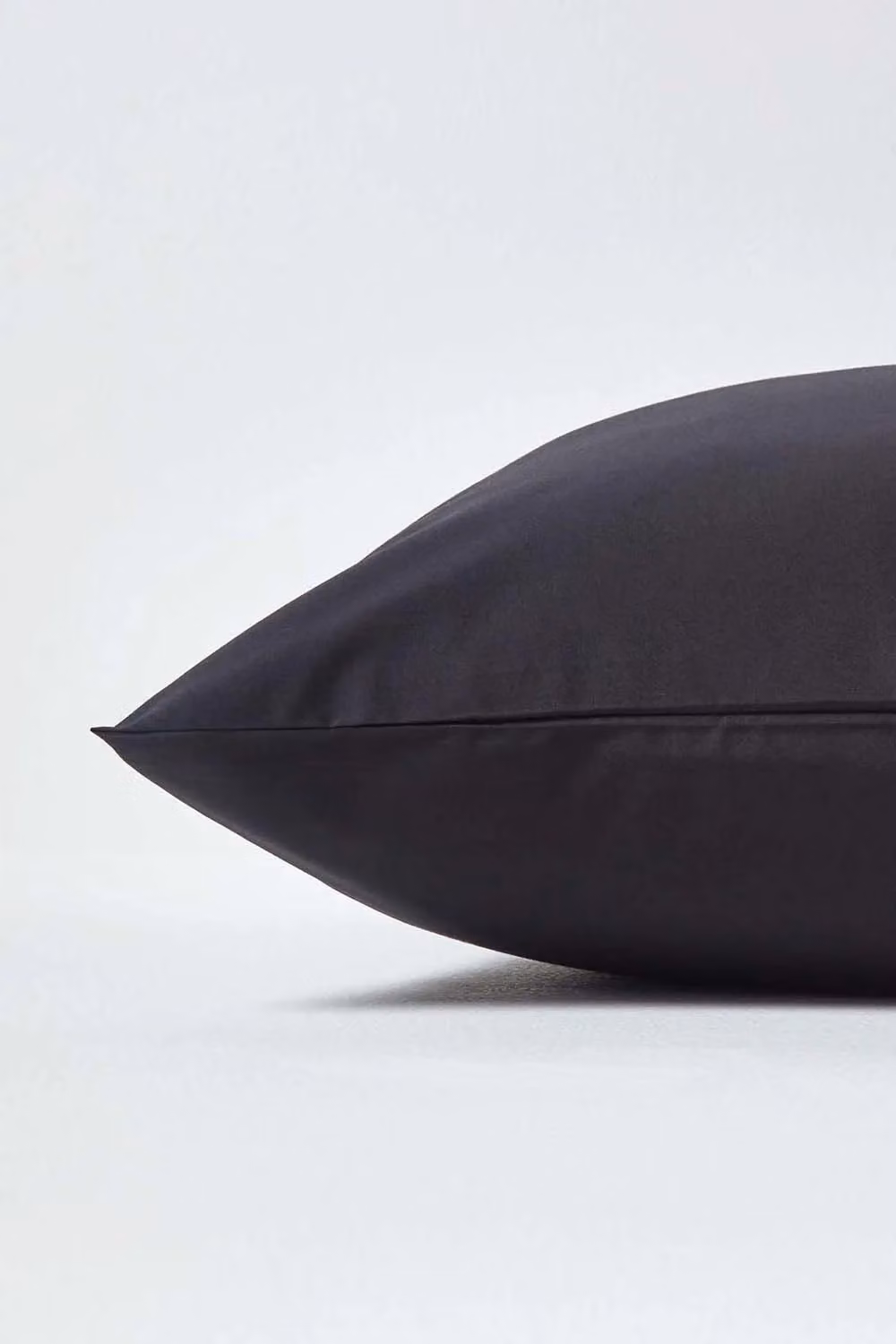 Homescapes Black Egyptian Cotton Percale Euro Pillowcase with Zip, W/D/H: 60 x 60 x 0 cm, 200 TC – 2