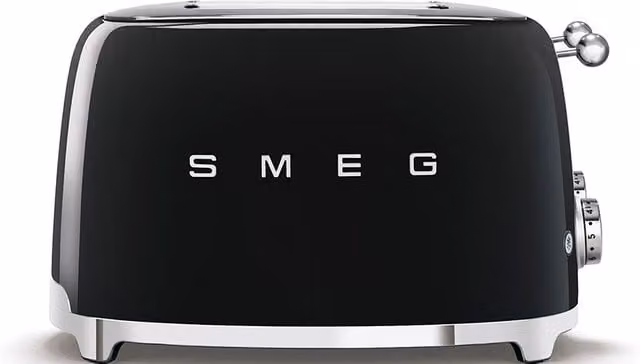 Smeg 4 Slice Toaster in Black with Extra Wide Slots and Cable Storage – 1