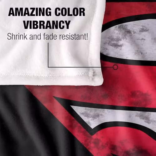 DC Comics Superman War Torn Shield Super Soft Fleece Throw Blanket, White, W/D/H: 152 x 127 cm – 4