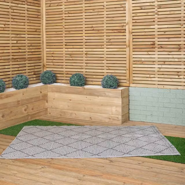 Samuel Alexander Alexandria Large Outdoor Alfresco Patio Rug Mat in Grey and White, W: 150 cm, D: 150 cm, H: 1 cm